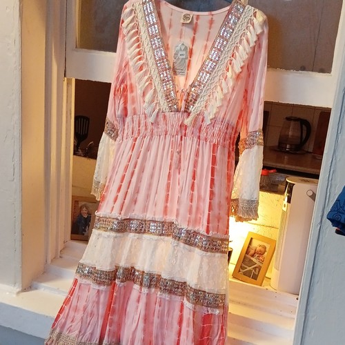 Manvi pink white - manvi, pink/white