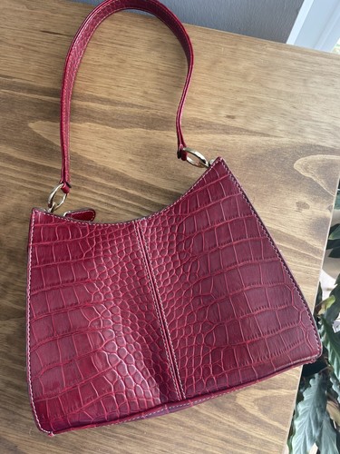Liz claiborne handbag - claiborne,