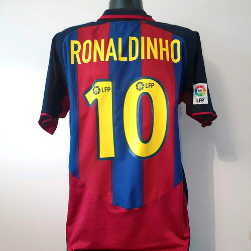 Ronaldinho barcelona shirt - 10,