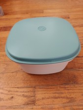 Vintage Tupperware Square