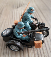 Britains Deetail Toy Soldiers WW2 German BMW Motorbike & Sidecar