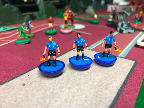 Sets subbuteo referees - of,