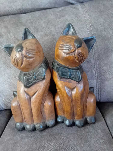 Pair heavy hand - of,