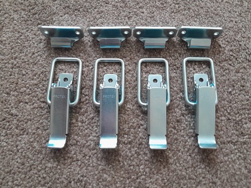 Supreme pool table clips set - supreme, clips,