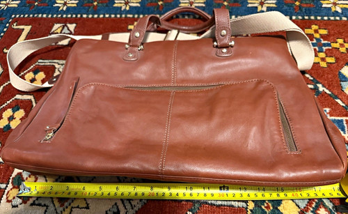 Liz claiborne brown genuine - claiborne,