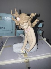 Lladro 1415 Mirage with Pearl