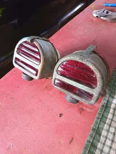 Lucas rear light with - d,