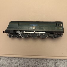 Hornby R3618 BR 4-6-2 Battle
