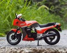 AOSHIMA 1/12 Scale Kawasaki Ninja GPz900R Red Motorcycle Diecast Model Toy
