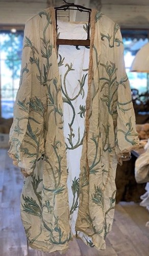 Magnolia pearl krewel - pearl, work