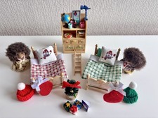 Sylvanian Families Children's Bunk Bedroom Set. With Lots of Accessories.