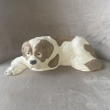 Szeiler Studio England Large St Bernard Dog Laying 85/7 Figure 11 Inches Long