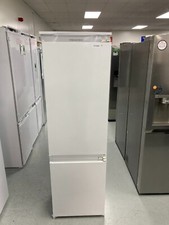 Hotpoint Integrated 70/30 Fridge Freezer with Sliding Door HTC18T111UK #371366