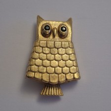 Vintage Avon Green Eyed