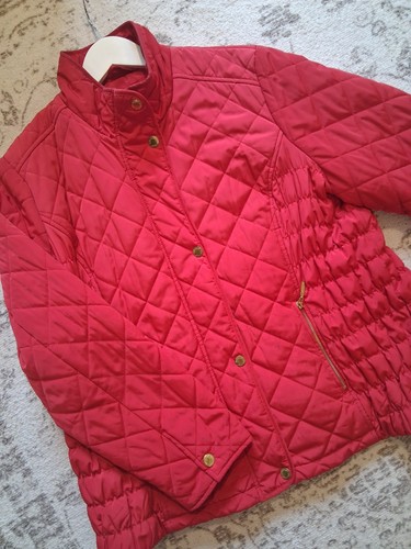 Per una red gold - una, quilted