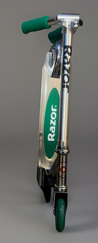 Brand new box - brand, razor