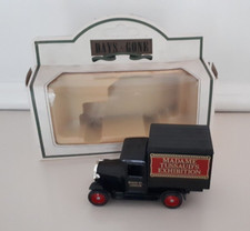 Madame Tussards Chevrolet Van