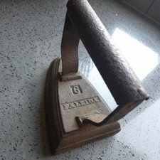 Scottish Falkirk Cast Flat Iron No. 6