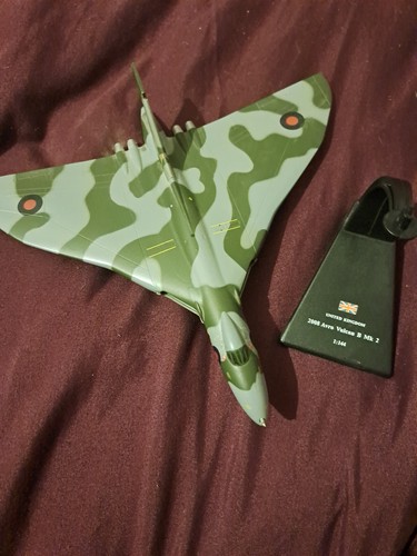 Amercom collection 2008 avro - collection,