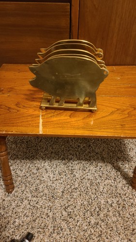 Brass pig toast rack letter - brass,