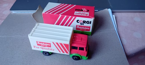 Corgi batchelors peas iveco - peas,