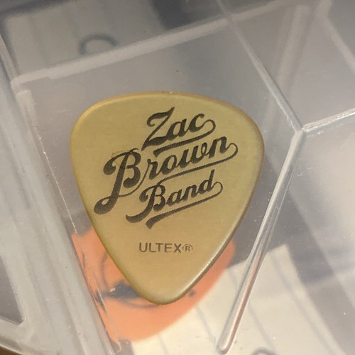 Zac brown band - brown, tour