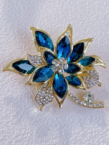 Vintage blue crystal - blue,