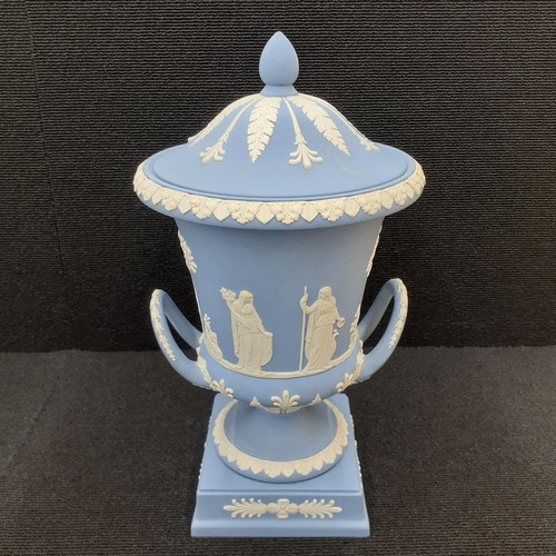 Wedgwood jasperware vase blue - wedgwood,