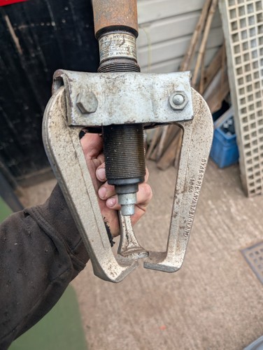 Hydraulic puller ram sykes - ,