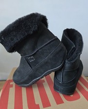 Brand NEW Original FitFlop  Black Mukluk Shorty Shearlin  Women's Boots  size 4.