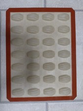 SILPAT MINI MADELEINE CAKE PAN