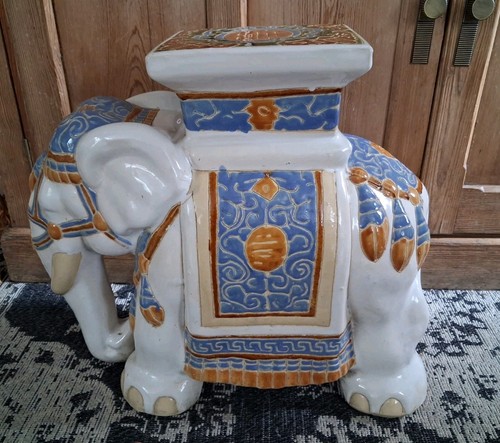 Large elephant plant stand - large,