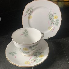 Royal Vale Tea Cup Saucer & Side Plate Trio Vintage Party Fine Bone China VGC
