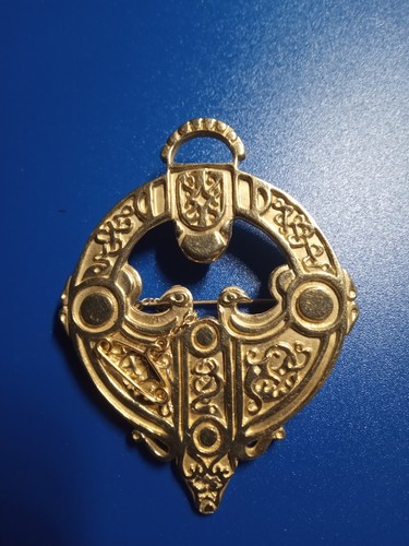 Ola gorie rousay brooch - gorie,