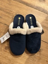 Women’s Slippers, Pavers