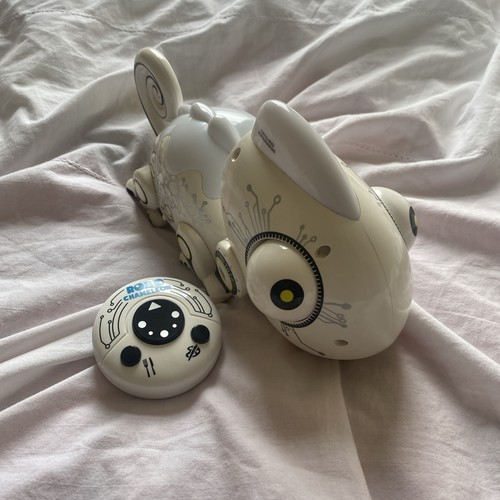Silver lot robo - chameleon, with
