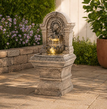 Solar lion head - water, fountain