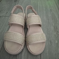 Skechers Luxe Foam Women’s