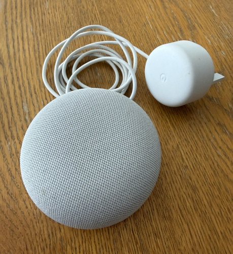 Google home mini smart speaker - google,