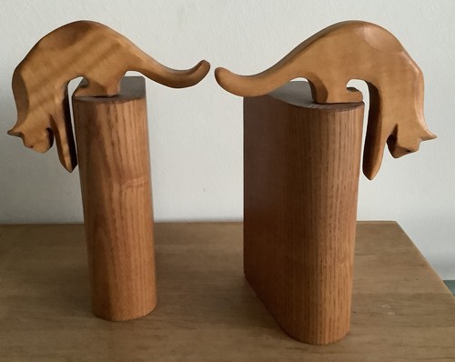 Vintage wooden bookends - wooden,
