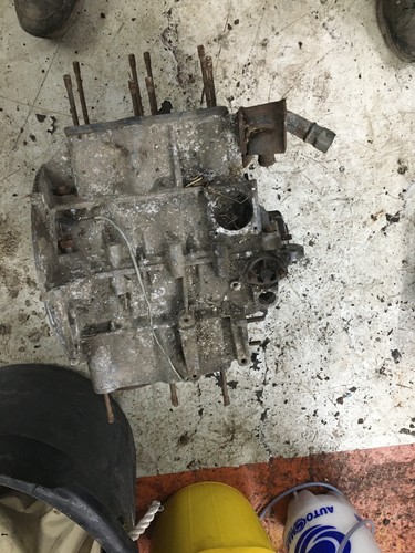 Volkswagen t25 old engine - volkswagen,