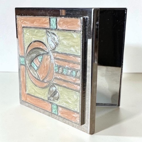 Past times compact - compact, mirror