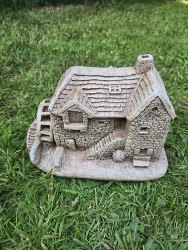 Watermill stone garden - stone,