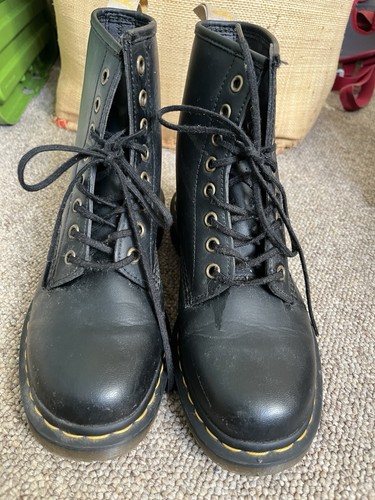 Martens women size 6 uk - dr.,