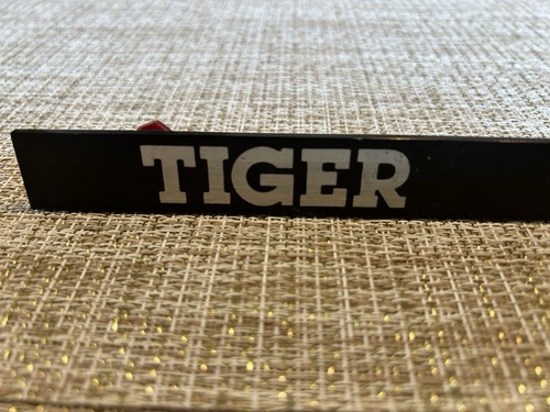 Leyland tiger badge - leyland, badge/emblem