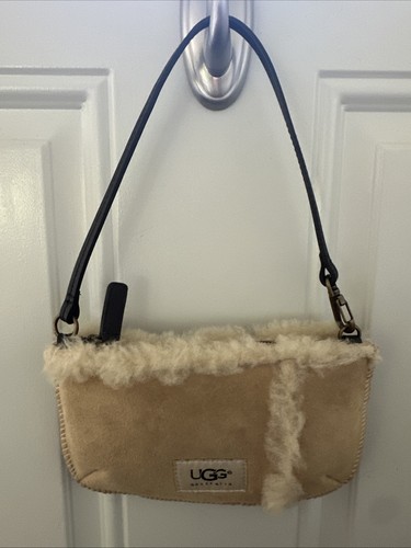 Ugg wristlet - ugg,