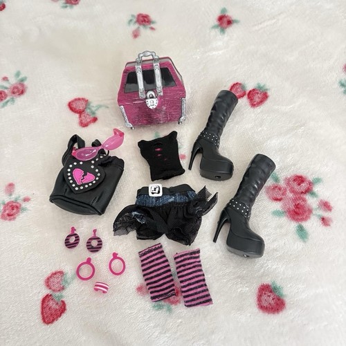 Bratz doll treasures - bratz,