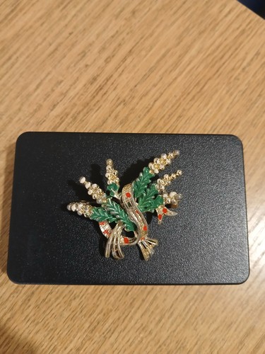 Exquisite heather brooch - exquisite,