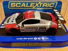MINT Scalextric C3279 Audi R8