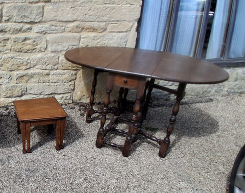 Oak gate leg table - table,